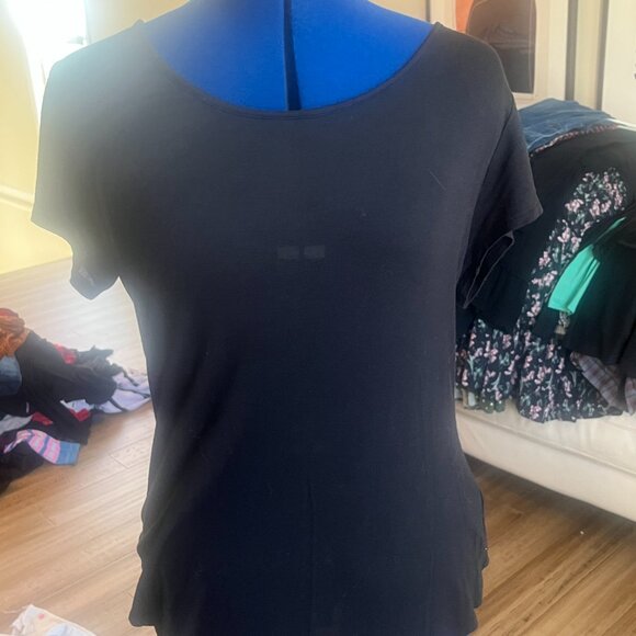 No Boundaries Black T-Shirt with Metal O Ring Detailing - Picture 4 of 6